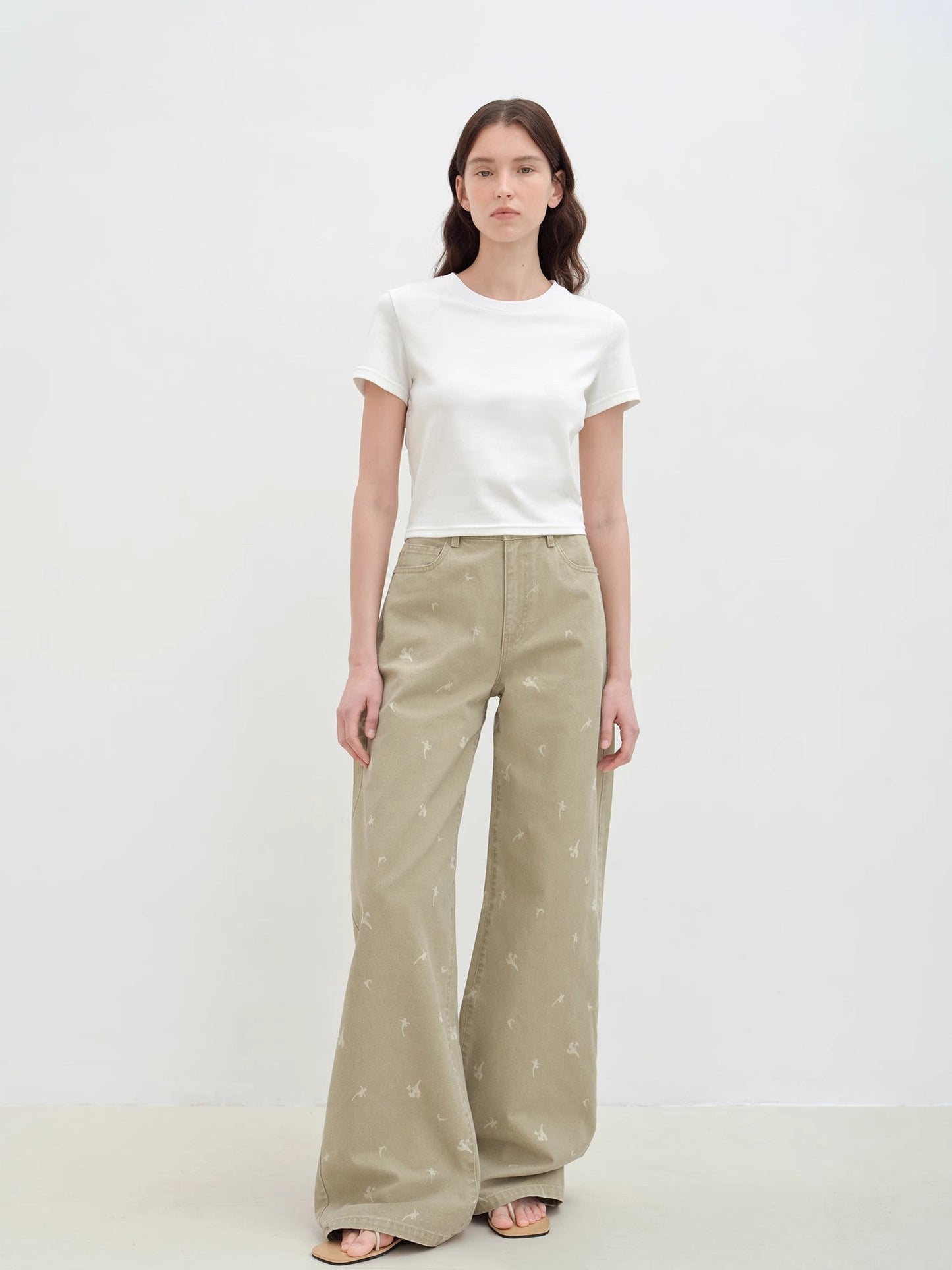 "Carol Pie" loose high-waisted wide-leg calla lily print jeans for women