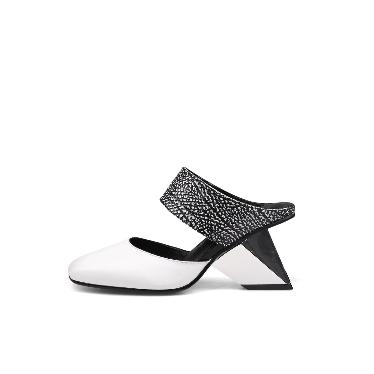 Femme Ankle Strap Gravity Block Heel Pumps