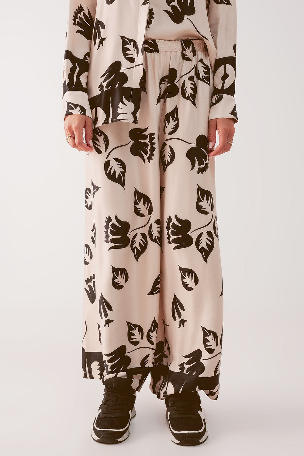 Elasticated Super Wide Leg Pants in Creme-0